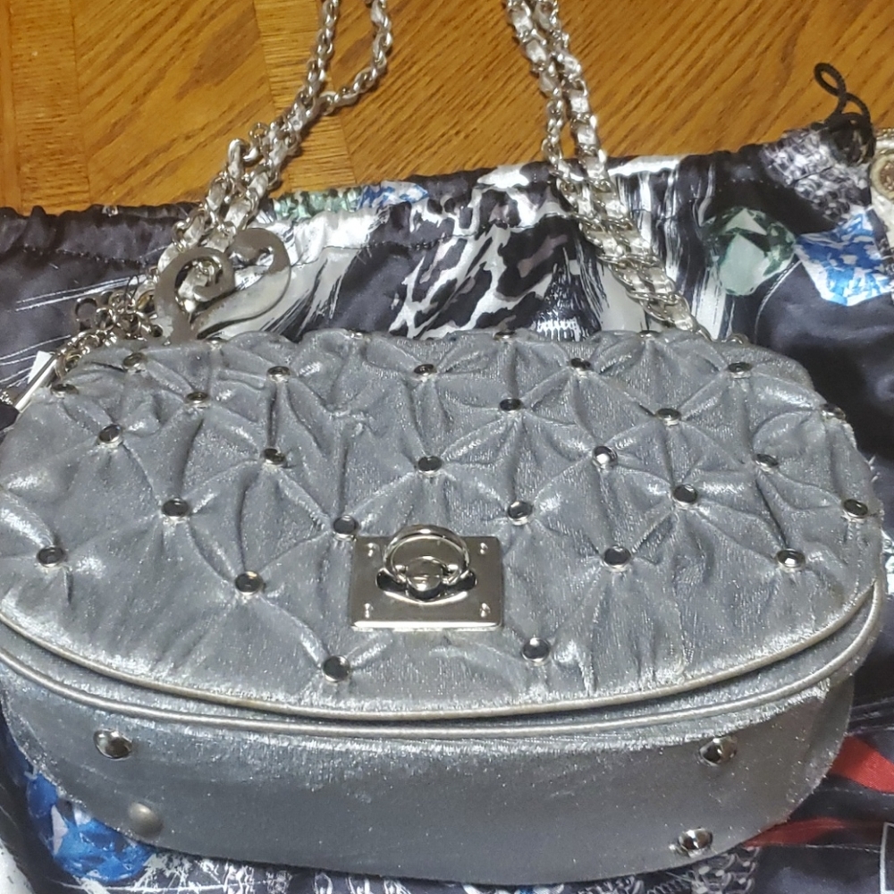 Handbag - Picture 1 of 3
